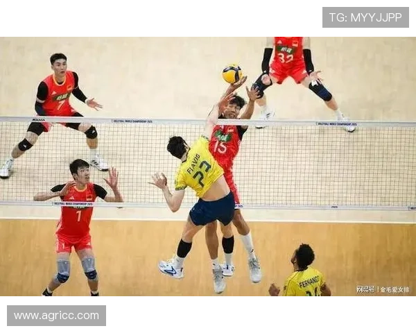 世界杯热身赛:中国队逆转战胜巴西队,展现强劲实力 世界杯热身赛:中国队逆转战胜巴西队,展现强劲实力