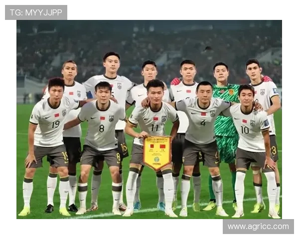 中国足球逆袭之路开启 新帅李铁携手新阵容力争世界杯资格