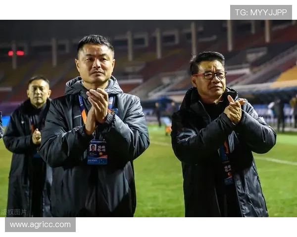 RB莱比锡迎来新赛季大变革主帅更替球员阵容大幅调整