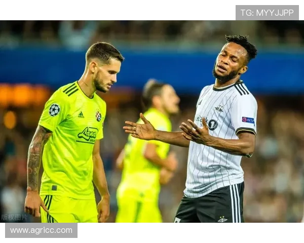 欧洲劲旅爆冷逆转引燃冬季转会风云聚焦联赛争冠关键战局走势分析