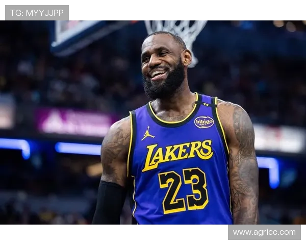湖人队交易传闻不断 詹姆斯是否会离开洛杉矶成为焦点